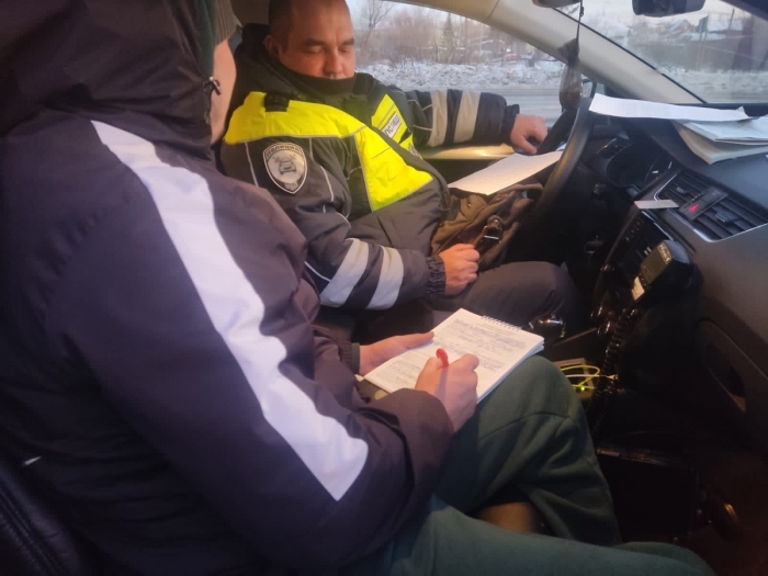 На омской трассе задержали водителя, накопившего более 120 штрафов