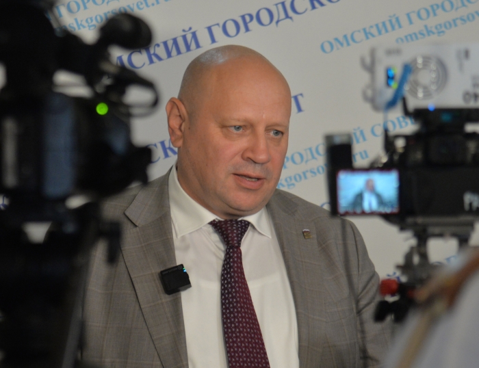 «Развиваться долгие годы». Мэр Омска отчитался перед горсоветом