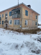 Прокуратура Павлоградского района требует расселить жителей из аварийных домов