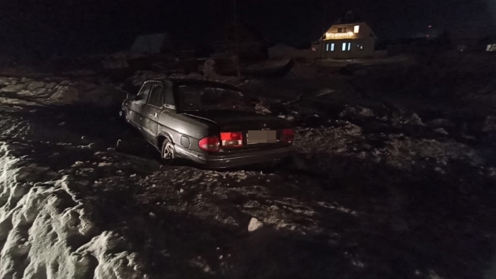 В Омской области водитель на Волге насмерть сбил пешехода