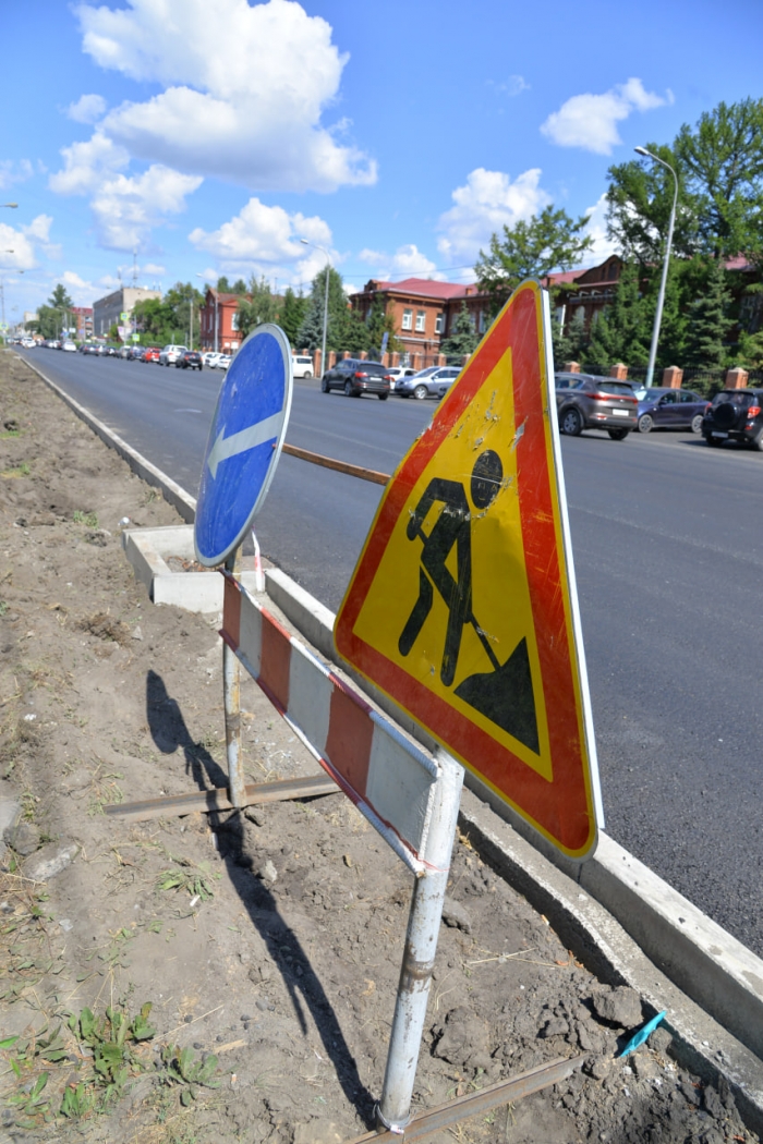 На участке дороги по улицам Красных Зорь и 11-я Линия временно запретят движение транспорта