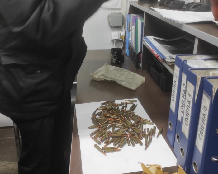  На мусоросортировочном заводе в Омске нашли патроны от автомата Калашников