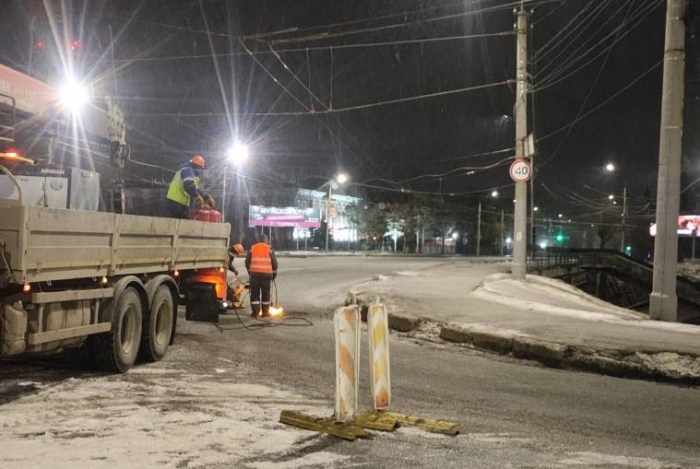 Между берегов