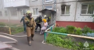 В Омске пожарные спасли 15 человек из задымленного дома В Омске пожарные спасли 15 человек из задымленного дома