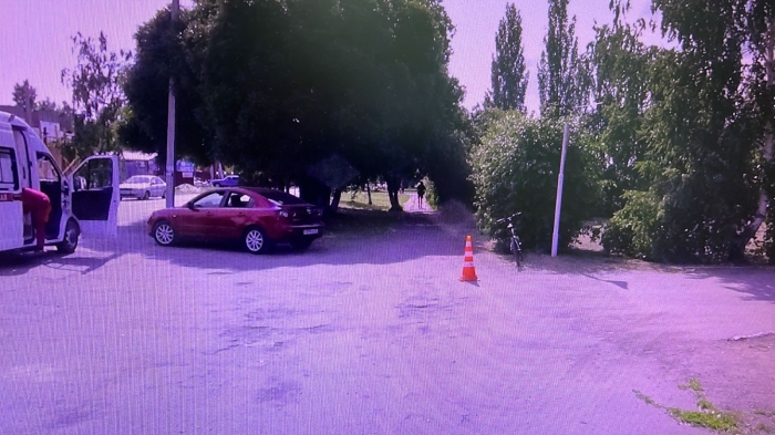 В Омской области автоледи сбила юного велосипедиста